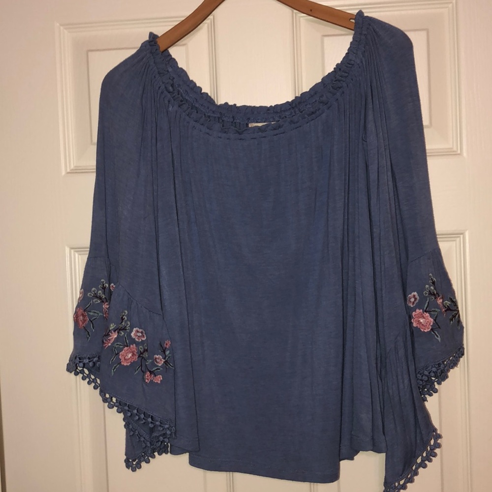 Soft, embroidered, off the shoulder top Altar’d S